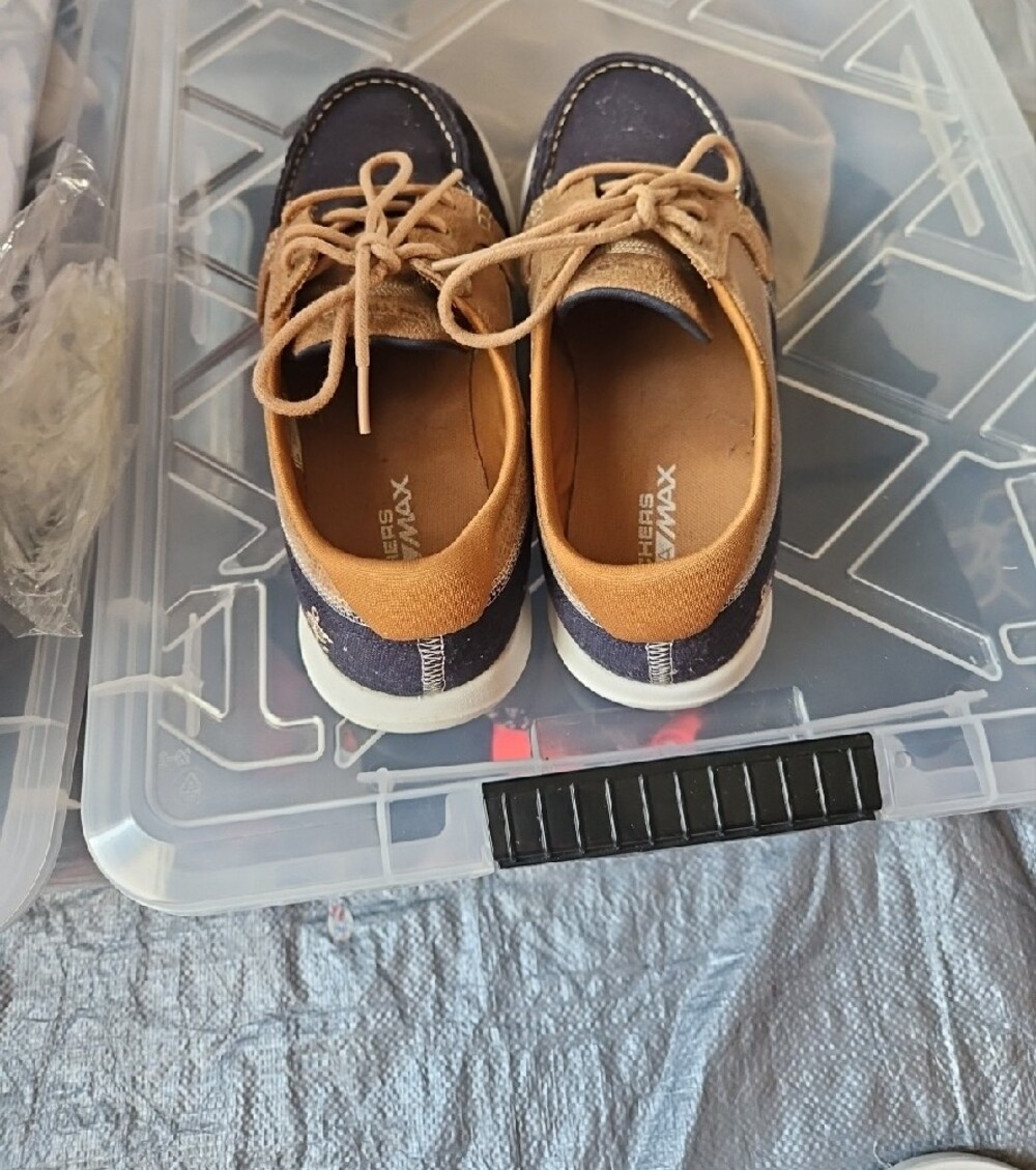 Women's Skecher Casual Two-Tone Boat Shoes - Navy and Tan(14) - Picture 3 of 5